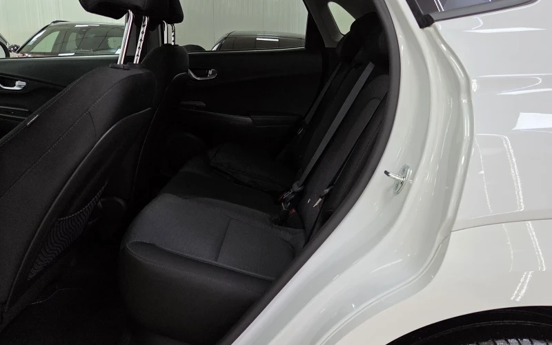 Hyundai Kona 64KWh/Face Lift/Blue Link, снимка 8 - Автомобили и джипове - 52772671