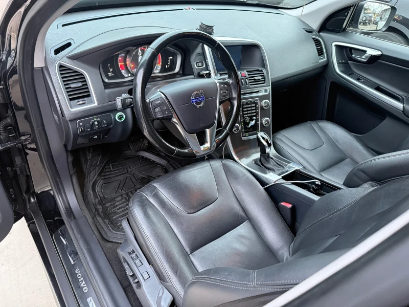 Volvo XC60 Бенз/ГАЗ* ПОДГРЕВ* 4х4* КАМЕРА* АВТОПИЛОТ, снимка 10 - Автомобили и джипове - 53180858