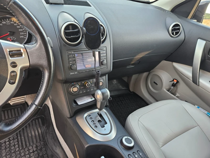 Nissan Qashqai, снимка 7 - Автомобили и джипове - 53473035