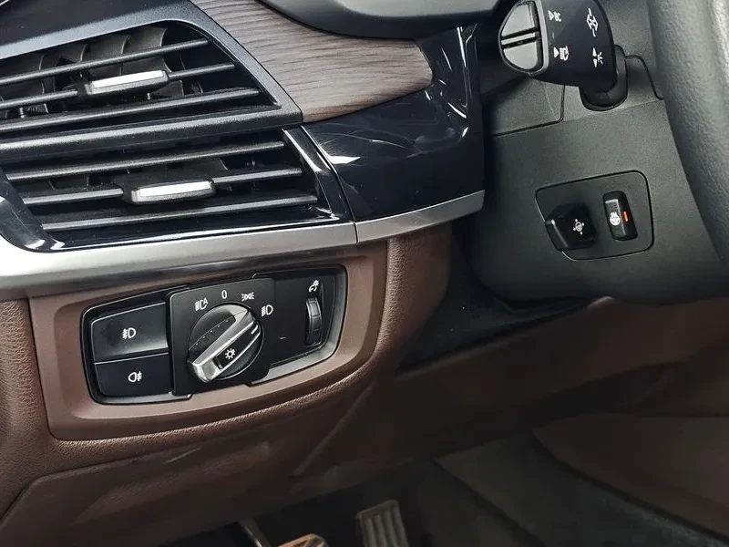 BMW X5 xDrive 30D, снимка 16 - Автомобили и джипове - 56253954