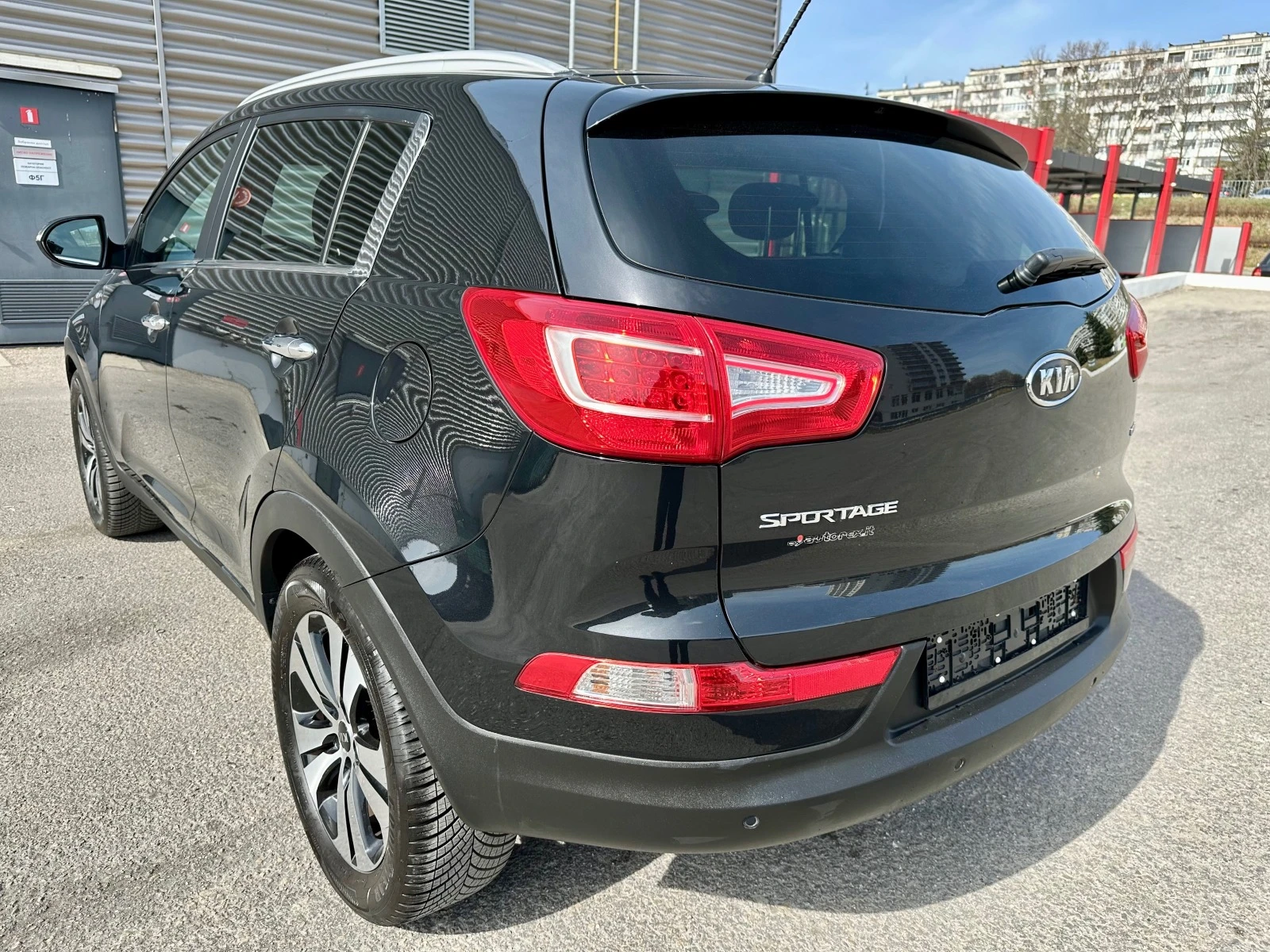 Kia Sportage 2.0 CRDI * 4x4*  - изображение 6