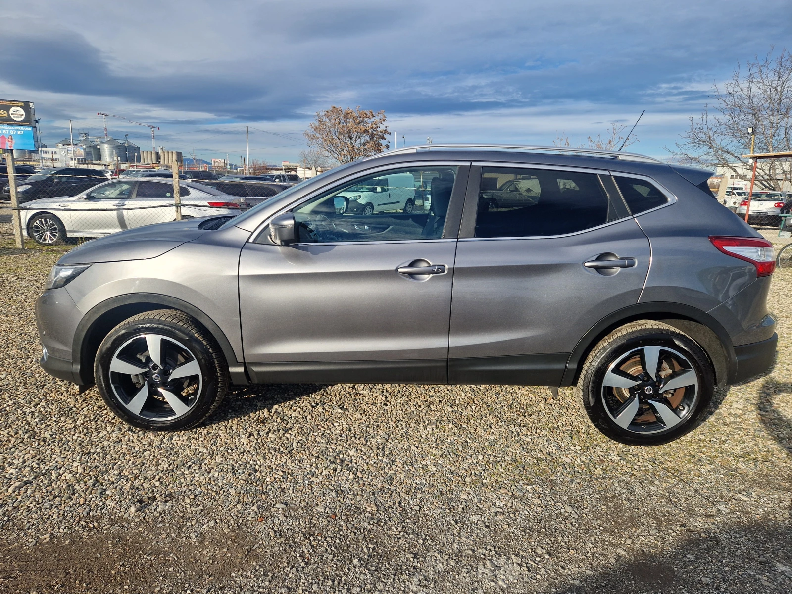 Nissan Qashqai J11 Qashqai 1.5 dCi N-Connecta - изображение 4