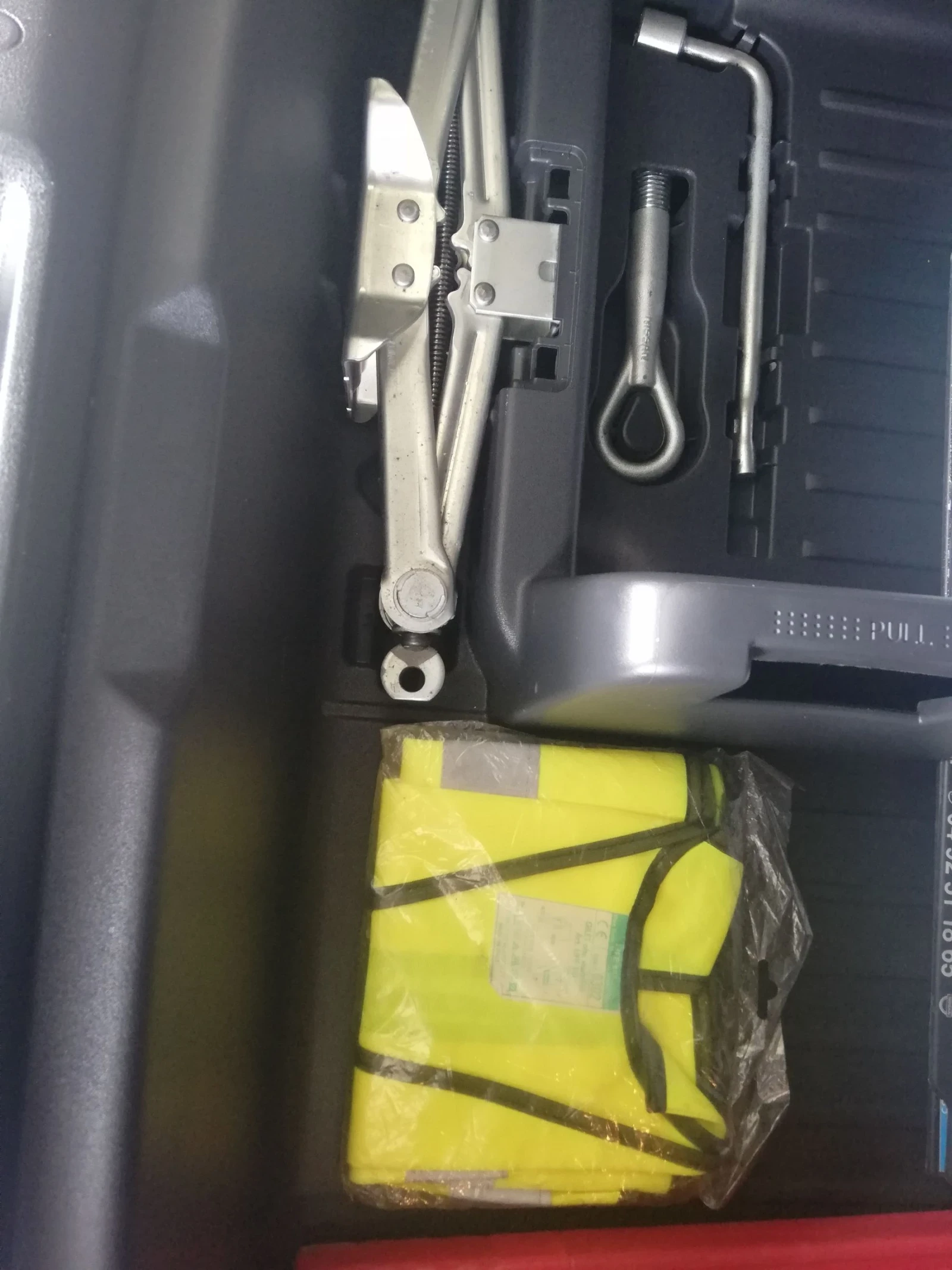 Nissan Juke 1.6 БЕНЗИН УНИКАТ , снимка 12 - Автомобили и джипове - 54368452