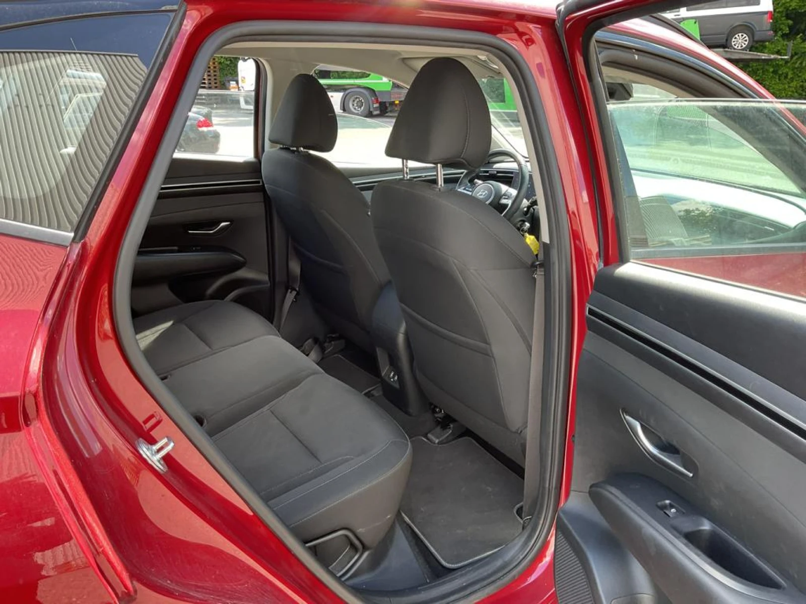 Hyundai Tucson 1.6 Business AWD Hybrid Automatic 265 hp, снимка 13 - Автомобили и джипове - 54555269