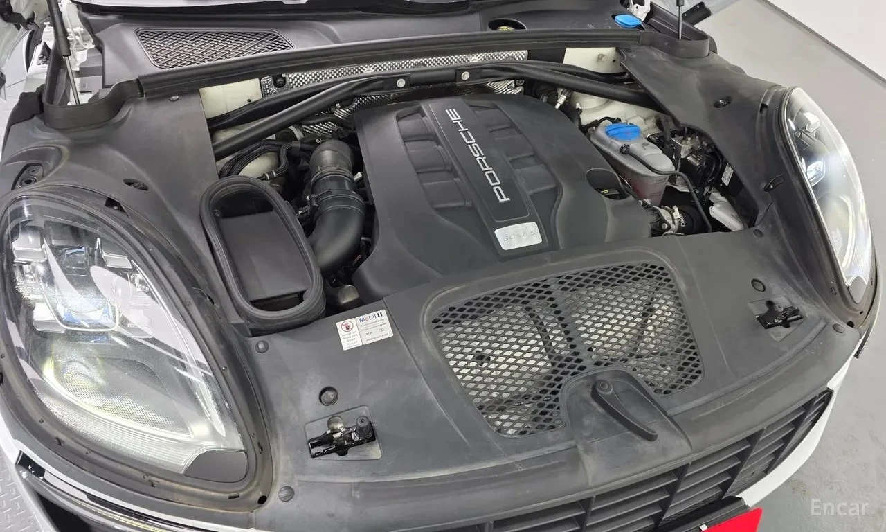 Porsche Macan S* Navi* Camera* Pano, снимка 8 - Автомобили и джипове - 55252297