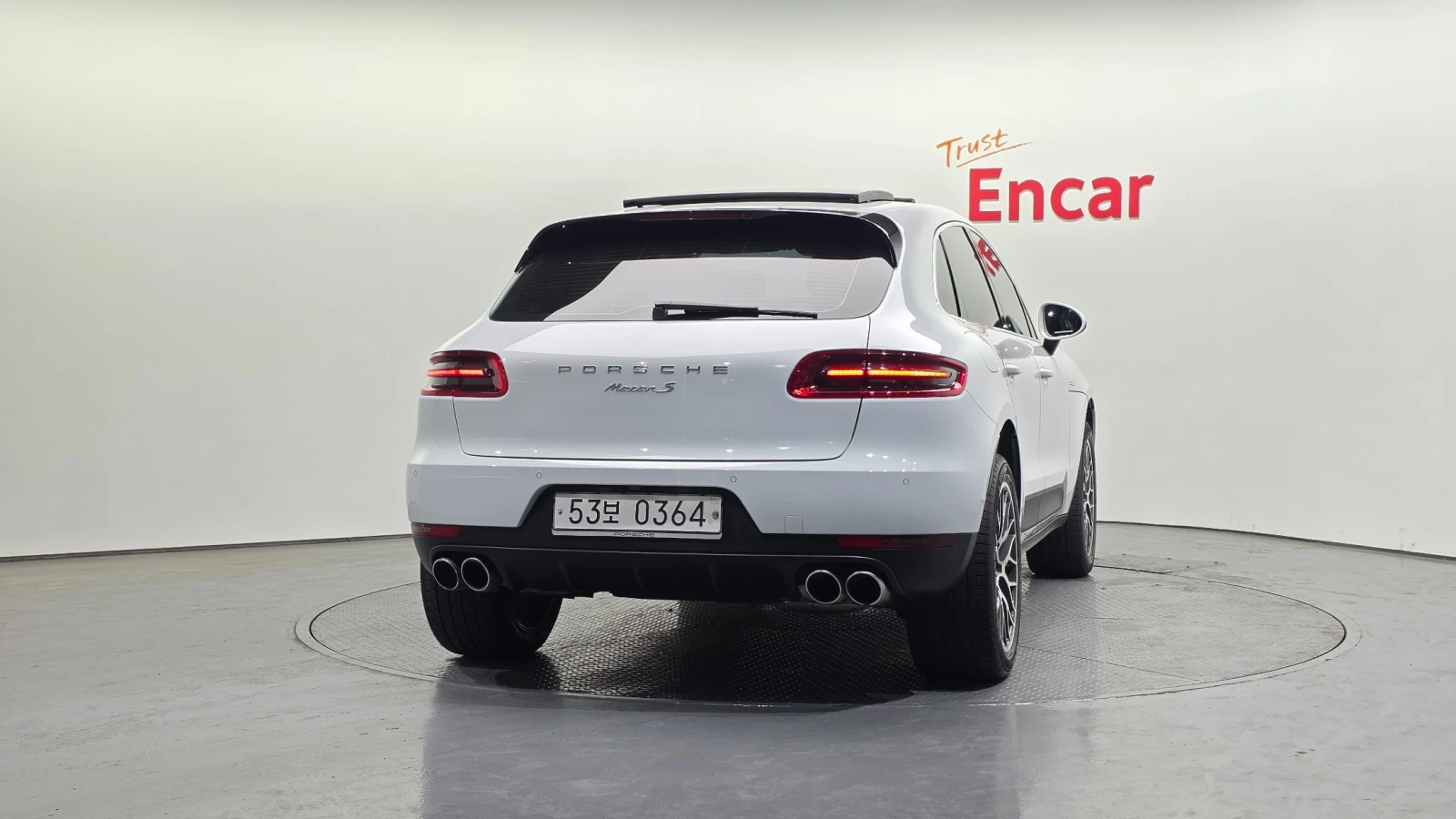 Porsche Macan S* Navi* Camera* Pano, снимка 4 - Автомобили и джипове - 55252297