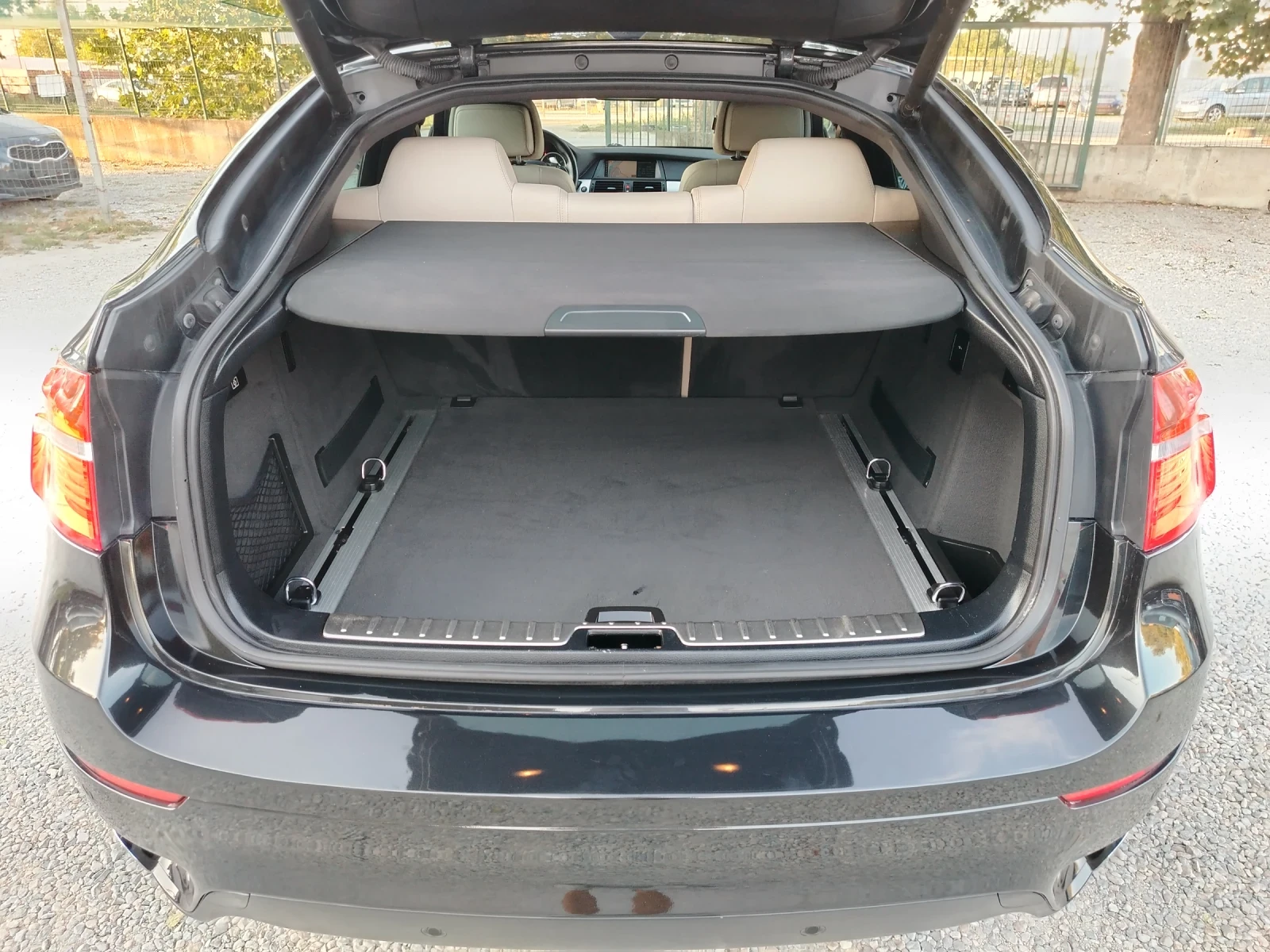 BMW X6 3.0D-235к.с/НАВИГАЦИЯ/КОЖА/INDIVIDUAL!!! , снимка 16 - Автомобили и джипове - 55944382