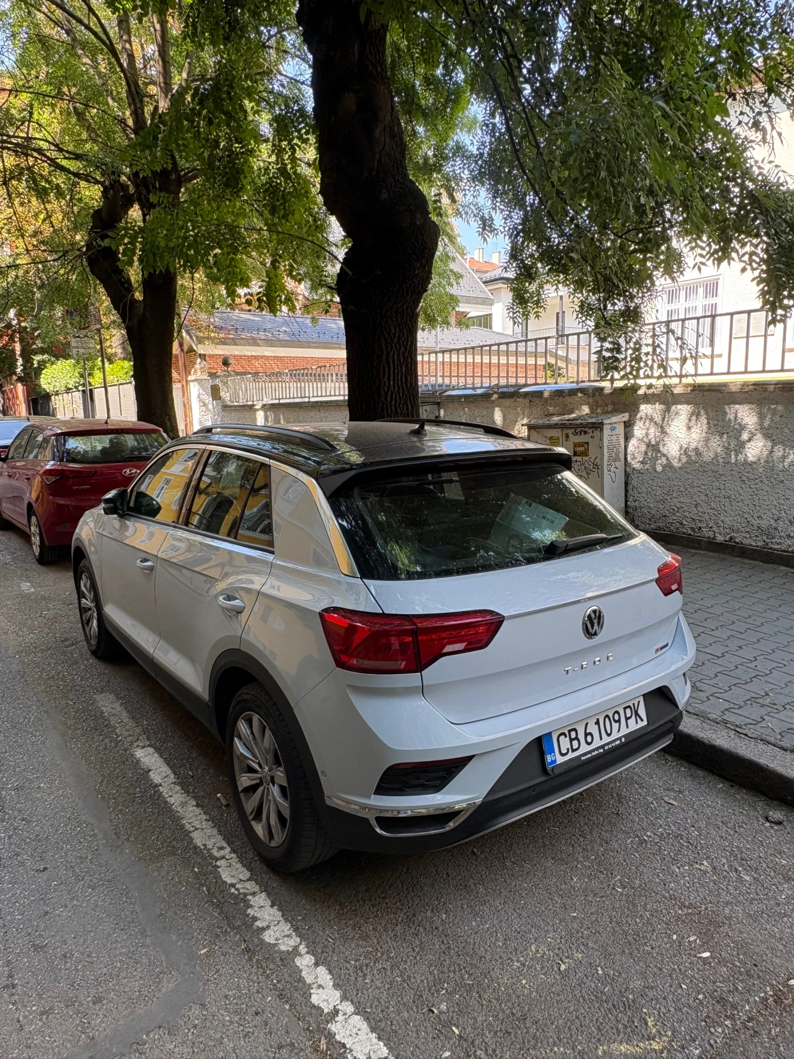 VW T-Roc, снимка 5 - Автомобили и джипове - 56042012