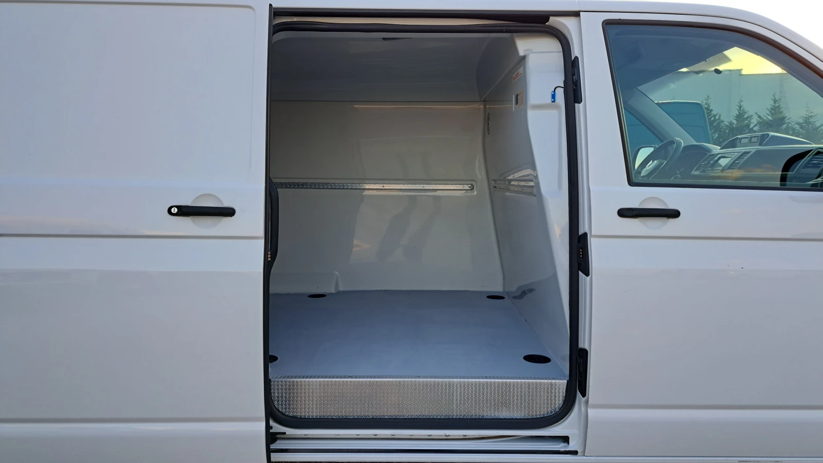 VW Transporter �������� - 2.0TDI/��������/EURO6 | Mobile.bg � ����������� 12