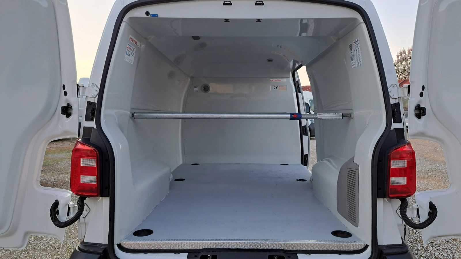 VW Transporter �������� - 2.0TDI/��������/EURO6 | Mobile.bg � ����������� 15