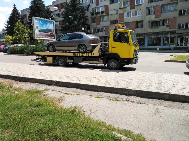 Mercedes-Benz 811, снимка 11 - Камиони - 47335324