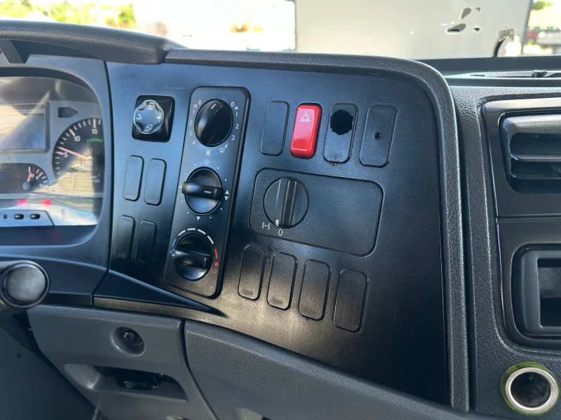 Mercedes-Benz Atego 1224* Тристранен самосвал* EURO5* Топ състояние, снимка 12 - Камиони - 50978124