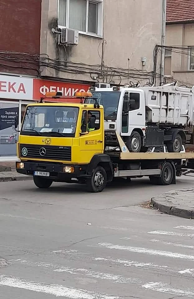 Mercedes-Benz 811, снимка 5 - Камиони - 47335324