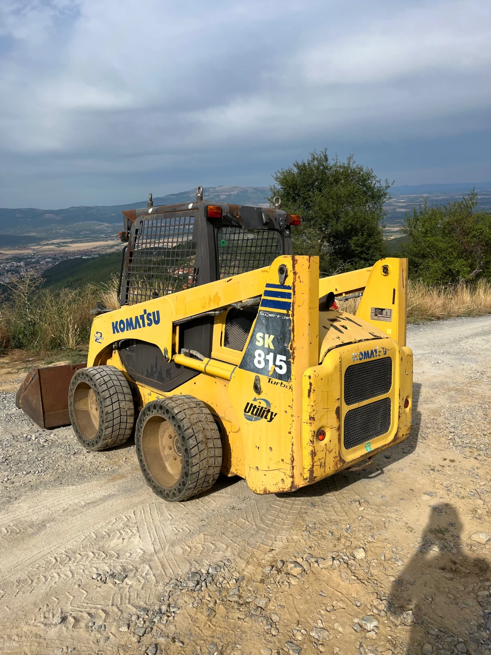Мини челни товарачи Komatsu Sk815, снимка 3 - Индустриална техника - 54387221