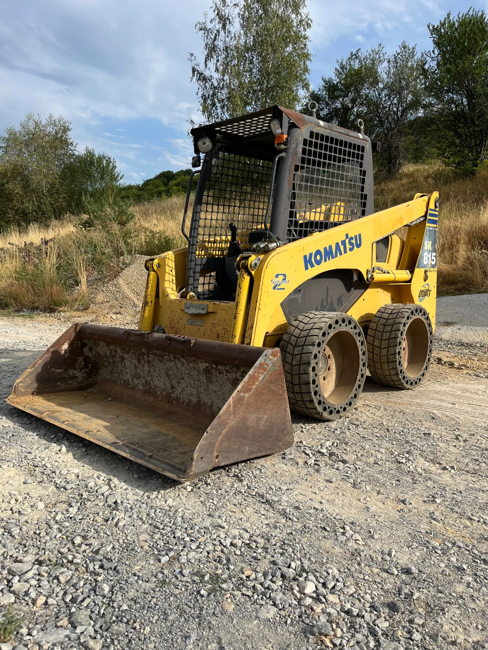 Мини челни товарачи Komatsu Sk815