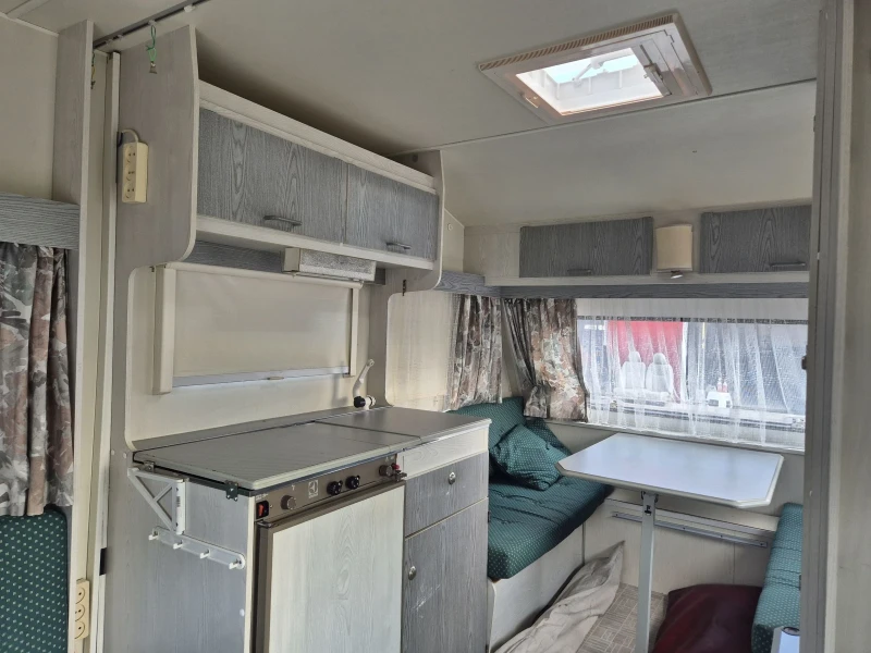 Каравана Adria HOME CAR 4 МЕСТА , снимка 5 - Каравани и кемпери - 50670792