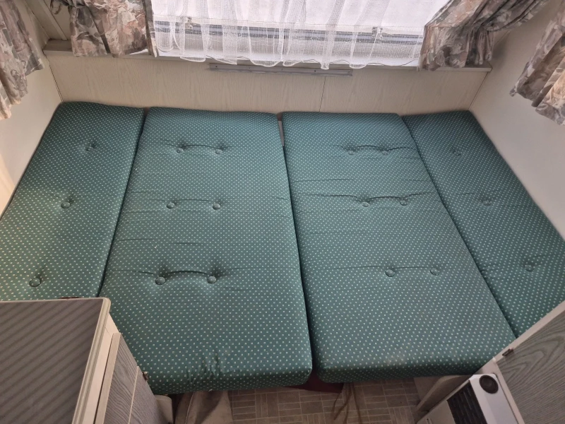 Каравана Adria HOME CAR 4 МЕСТА , снимка 12 - Каравани и кемпери - 50670792