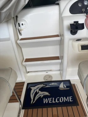 Моторна яхта Sea Ray 215 Express Cruiser, снимка 10