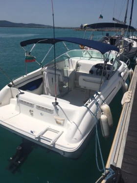 ����� �� �������� �� ������� ���� Sea Ray 215 Express Cruiser
