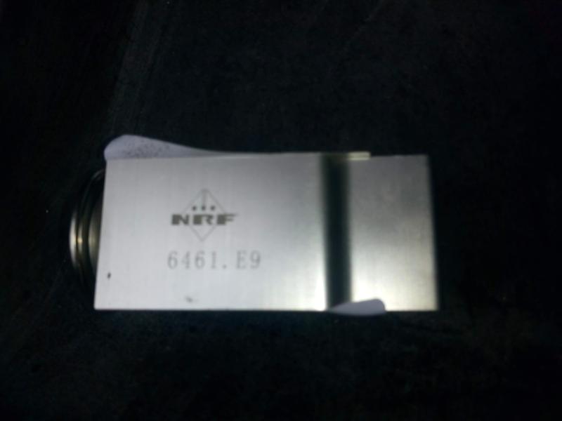 Терморегулиращ вентил за Фолксваген Т4 НРФ, снимка 1 - Части - 45702471