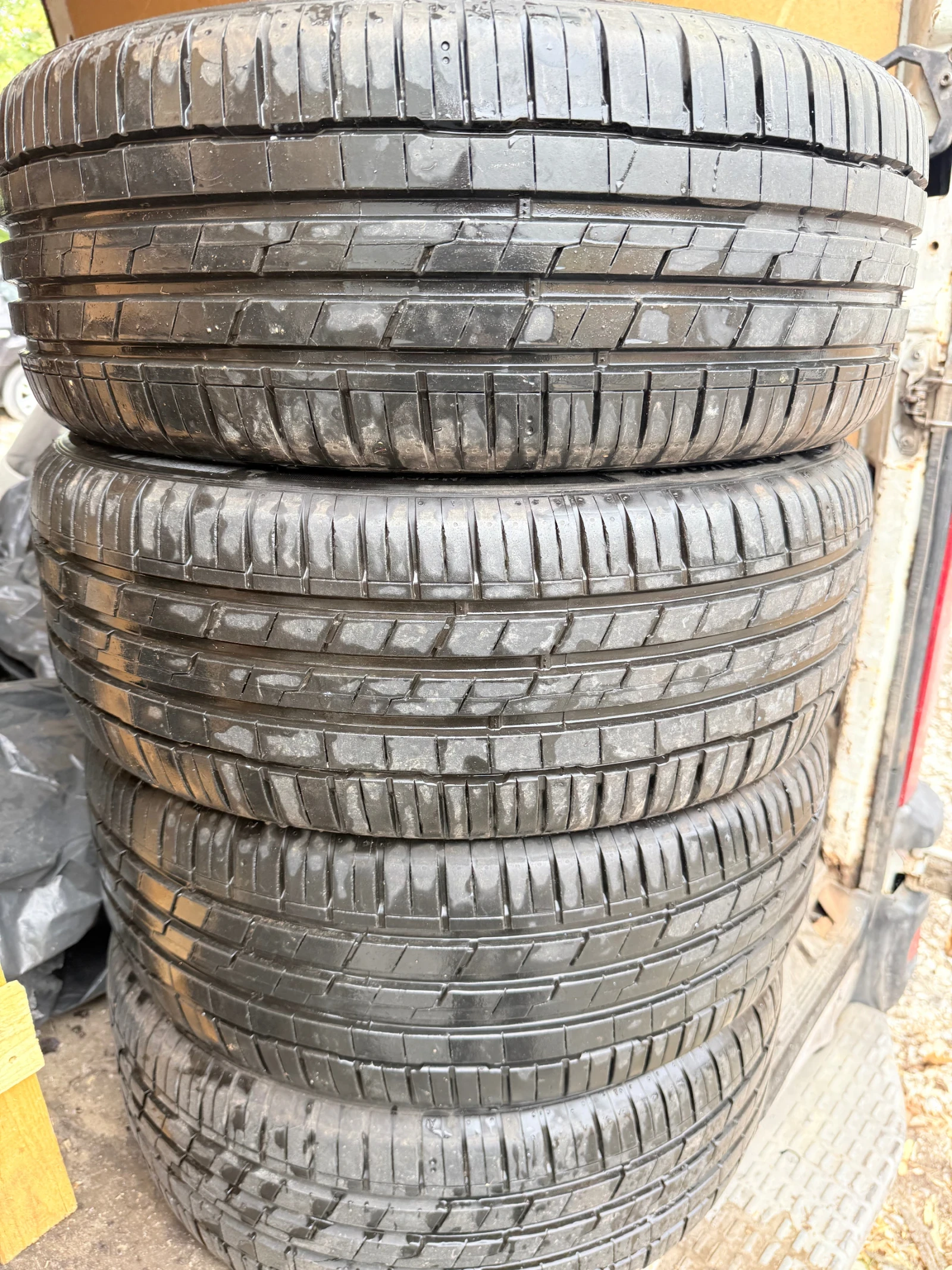 Гуми Летни 215/50R18, снимка 9 - Гуми и джанти - 56242644