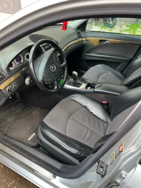 Mercedes-Benz E 220, снимка 4