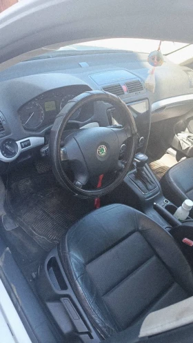 Skoda Octavia Медия, снимка 3