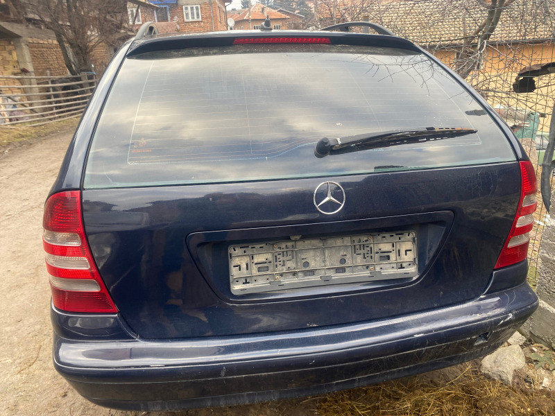 Mercedes-Benz C 220 150, снимка 3 - Автомобили и джипове - 45748523