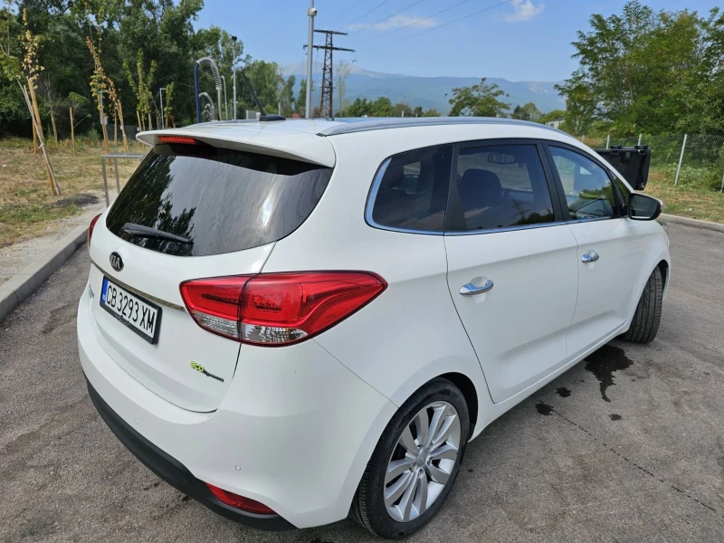 Kia Carens, снимка 4 - Автомобили и джипове - 48388573