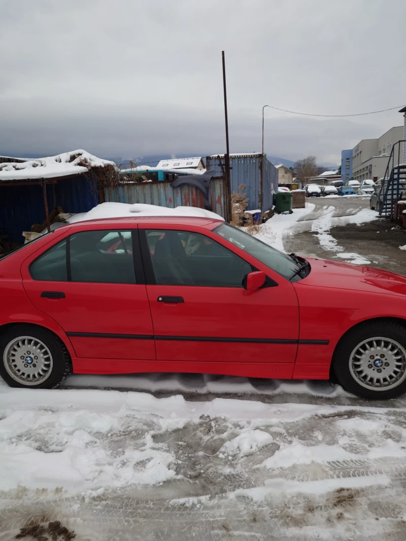 BMW 316, снимка 9 - Автомобили и джипове - 48835665