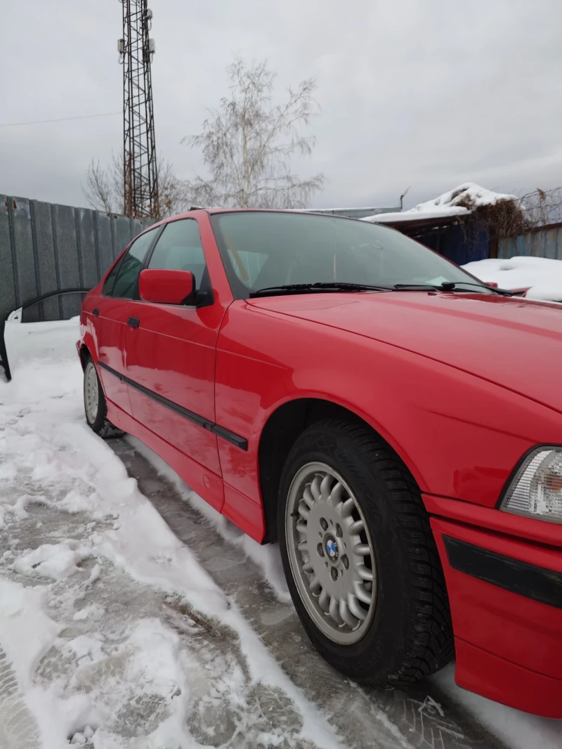 BMW 316, снимка 10 - Автомобили и джипове - 48835665