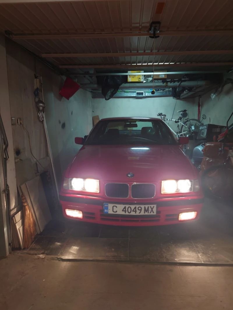 BMW 316, снимка 14 - Автомобили и джипове - 48835665