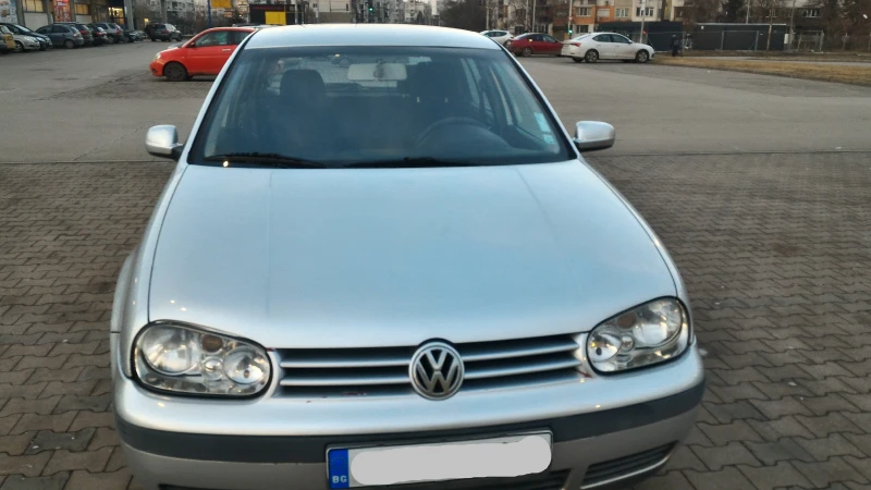 VW Golf, снимка 5 - Автомобили и джипове - 49276582