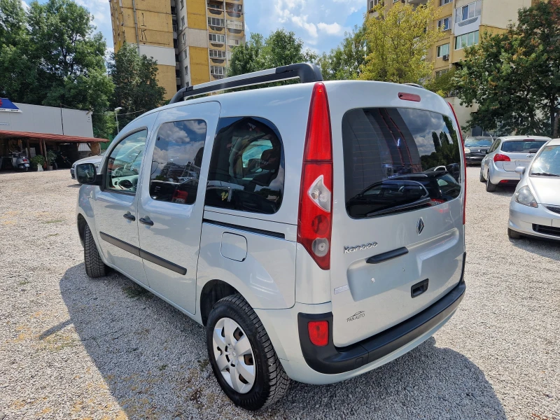 Renault Kangoo 1.6i газов инжекцион, снимка 7 - Автомобили и джипове - 51201501