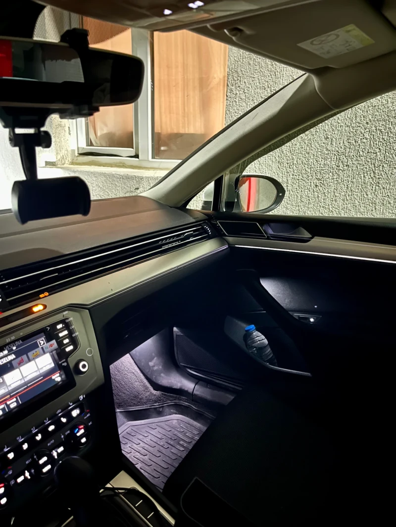 VW Passat B8 2.0 TDI , снимка 11 - Автомобили и джипове - 52080476