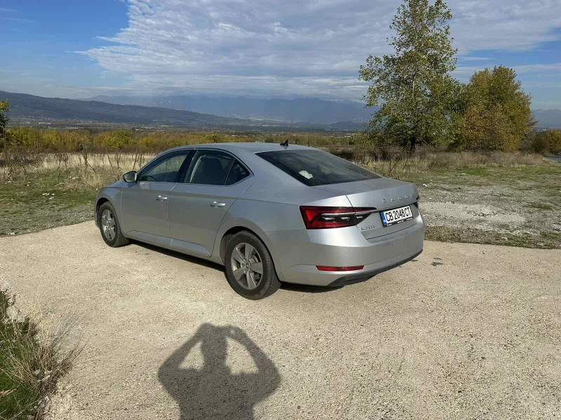 Skoda Superb BUSINESS, снимка 4 - Автомобили и джипове - 52280339