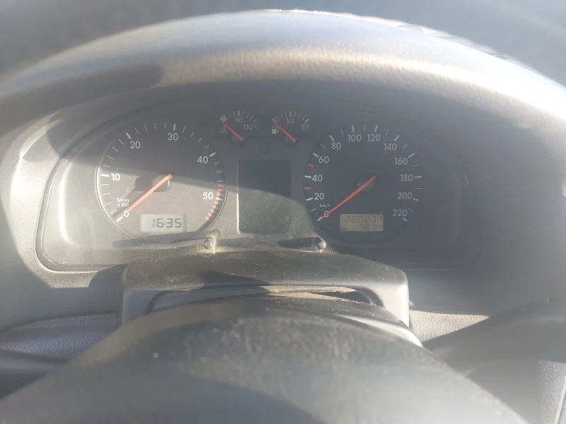 VW Passat Syncro, снимка 7 - Автомобили и джипове - 52352867