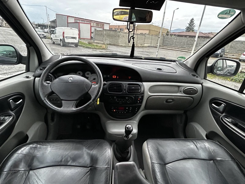 Renault Scenic 4x4, снимка 10 - Автомобили и джипове - 52368060