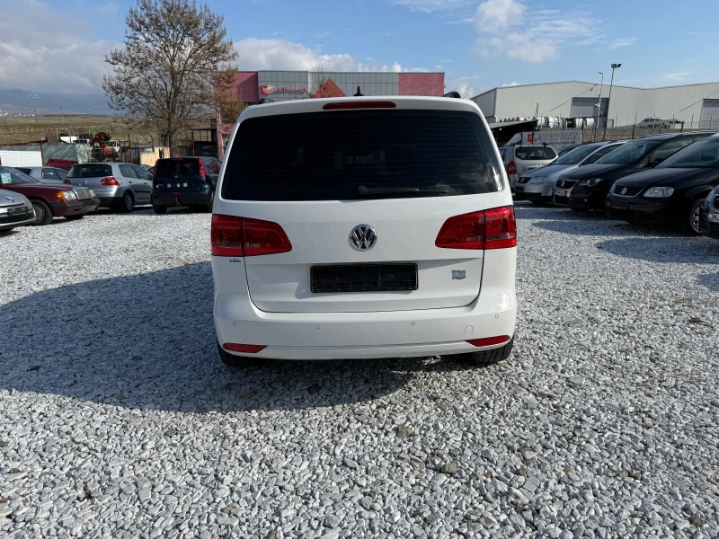 VW Touran 1.6 105кс, снимка 6 - Автомобили и джипове - 53365963