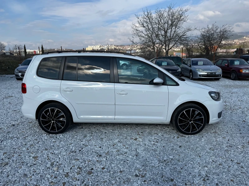 VW Touran 1.6 105кс, снимка 4 - Автомобили и джипове - 53365963
