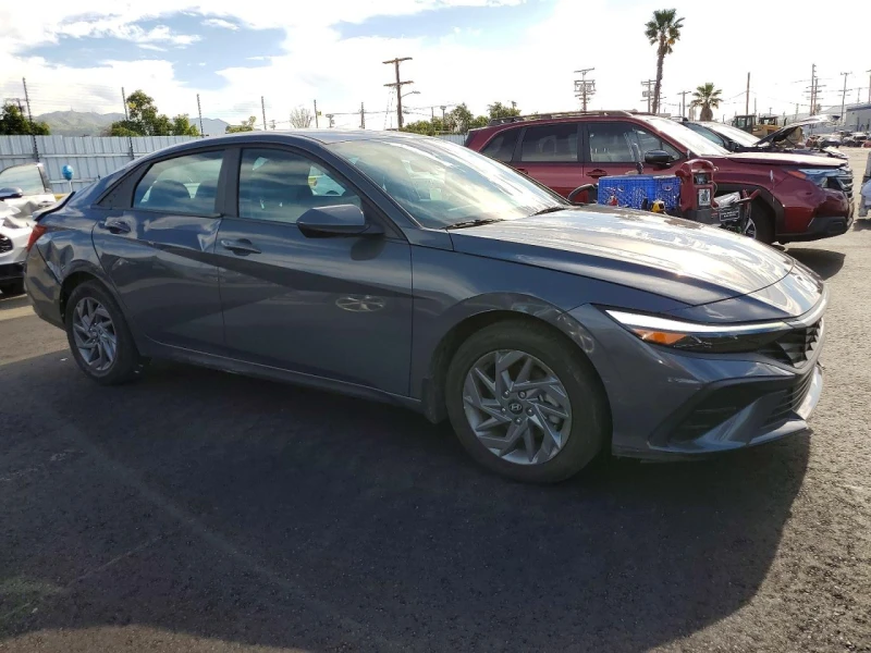 Hyundai Elantra SEL, снимка 3 - Автомобили и джипове - 53396863