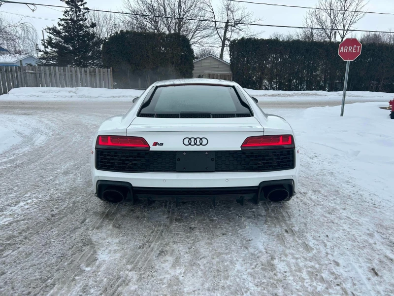 Audi R8 V10 PERFORMANCE| ПОДГРЕВИ| BANG&OLUFSEN| CARFAX, снимка 3 - Автомобили и джипове - 53495631