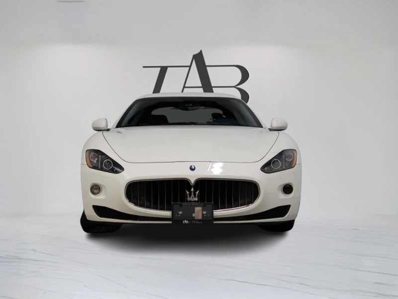Maserati GranTurismo 4.7 V8 * BOSE * БЕЗ ИНЦИДЕНТИ * * СЕРВИЗНА ИСТОРИЯ, снимка 2 - Автомобили и джипове - 53586979