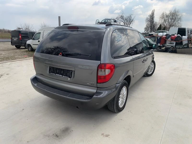 Chrysler Voyager  2.5 CRD 141 K.C, снимка 7 - Автомобили и джипове - 36164464