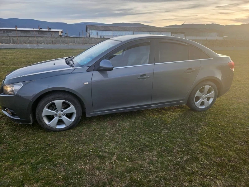 Chevrolet Cruze 2.0 VCDI, снимка 4 - Автомобили и джипове - 52694004