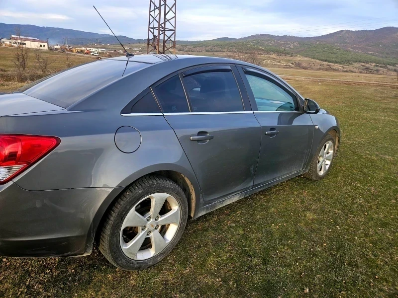 Chevrolet Cruze 2.0 VCDI, снимка 5 - Автомобили и джипове - 52694004
