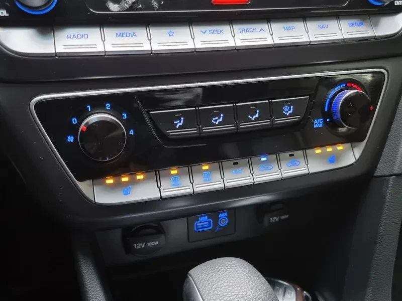 Hyundai Sonata New Rise 2.0 Style, снимка 16 - Автомобили и джипове - 55260874