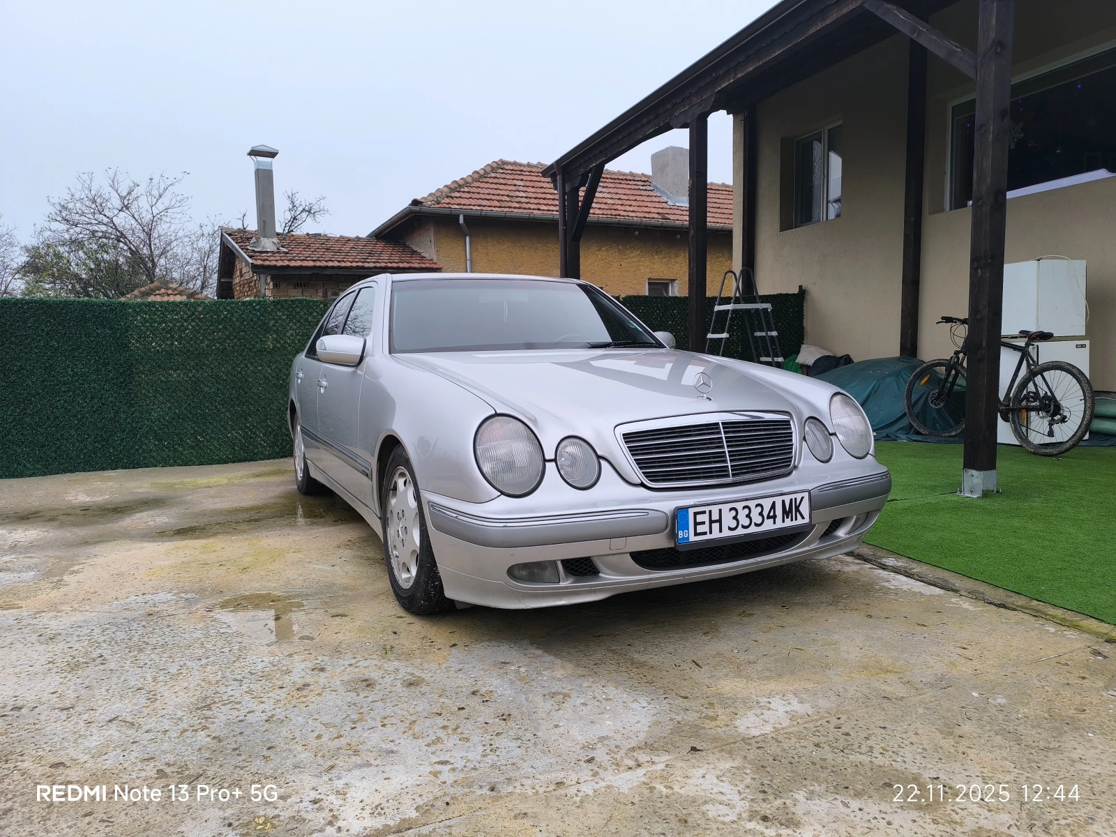 Mercedes-Benz E 270, снимка 1