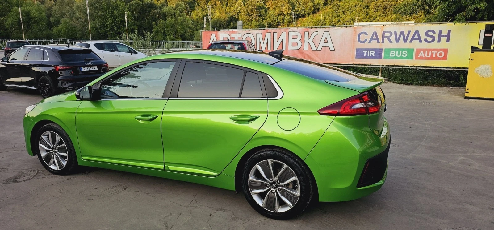 Hyundai Ioniq Hybrid* Подготвен за такси - изображение 5