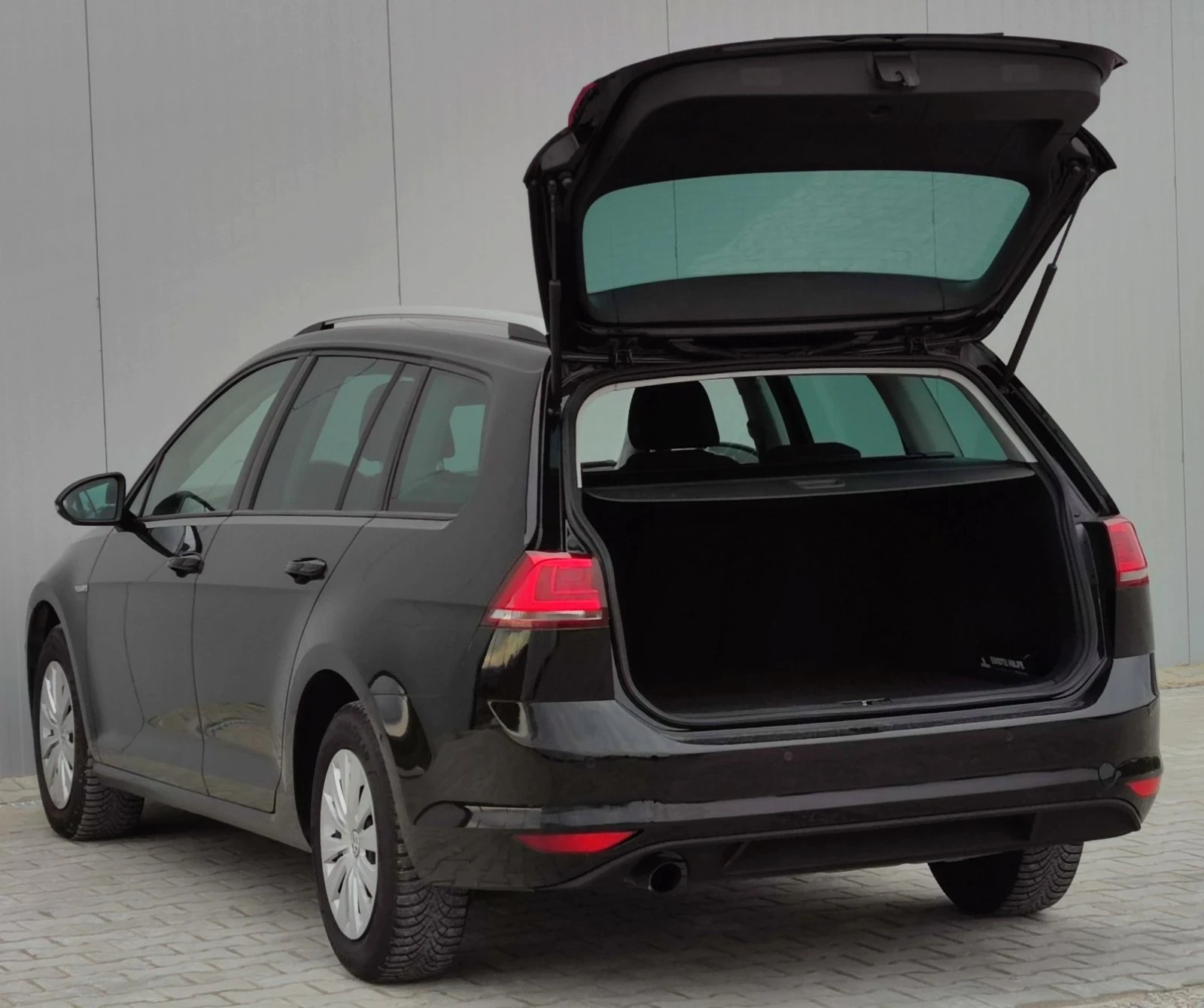 VW Golf * LED* NAVI* CUP*  | Mobile.bg — изображение 16